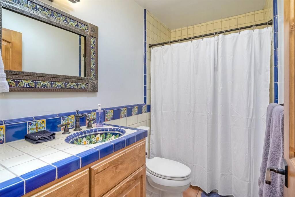 Great Group Retreat! Hacienda Decor, Spacious Floor Plan, Private Backyard Carlsbad Exterior foto